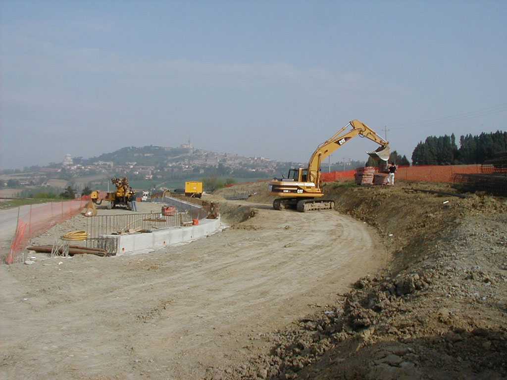 Preparazione strade di accesso al sottopasso