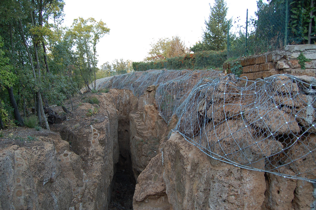 Posa in opera di pannelli in funi d'acciaio